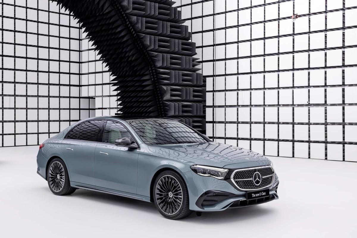 EL MERCEDES-BENZ CLASE E RECIBE EL PREMIO “BEST PERFORMER” 2024 DE EURO NCAP EL MERCEDES-BENZ CLASE E RECIBE EL PREMIO “BEST PERFORMER” 2024 DE EURO NCAP
