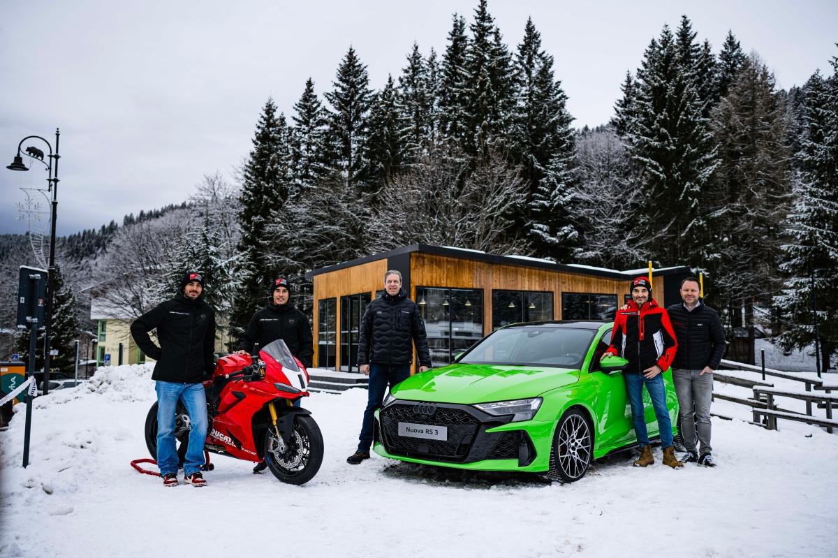 Francesco Bagnaia y Marc Márquez son "Campioni in Pista" en Madonna di Campiglio (Trentino) para la presentación de la temporada de MotoGP de Ducati Francesco Bagnaia y Marc Márquez son "Campioni in Pista" en Madonna di Campiglio (Trentino) para la presentación de la temporada de MotoGP de Ducati