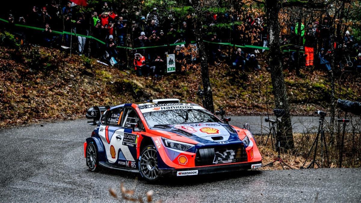 Un magistral Neuville se luce en la apertura del WRC de Montecarlo Un magistral Neuville se luce en la apertura del WRC de Montecarlo