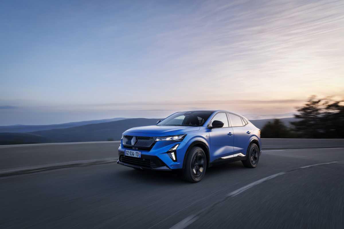 RENAULT MULTIPLICA LA DEMANDA DE VEHÍCULOS ENCHUFABLES ENTRE CLIENTES PARTICULARES RENAULT MULTIPLICA LA DEMANDA DE VEHÍCULOS ENCHUFABLES ENTRE CLIENTES PARTICULARES