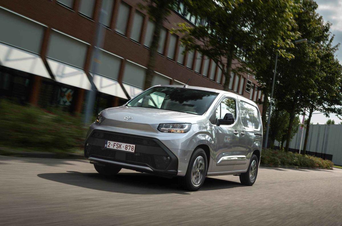 TOYOTA ESPAÑA LANZA PROACE CITY Y PROACE CITY VERSO 2025