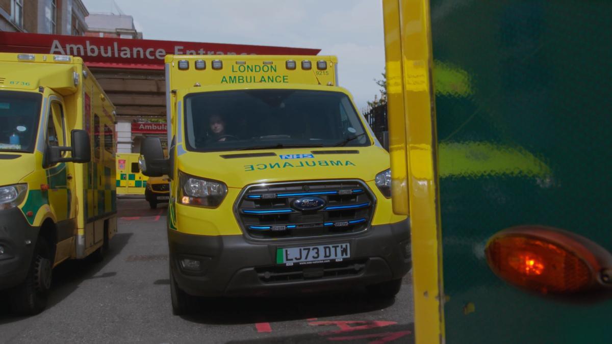 LA AMBULANCIA ELÉCTRICA DE FORD PRO ES UNO DE LOS VEHÍCULOS PREFERIDOS POR LOS SERVICIOS MÉDICOS EUROPEOS LA AMBULANCIA ELÉCTRICA DE FORD PRO ES UNO DE LOS VEHÍCULOS PREFERIDOS POR LOS SERVICIOS MÉDICOS EUROPEOS