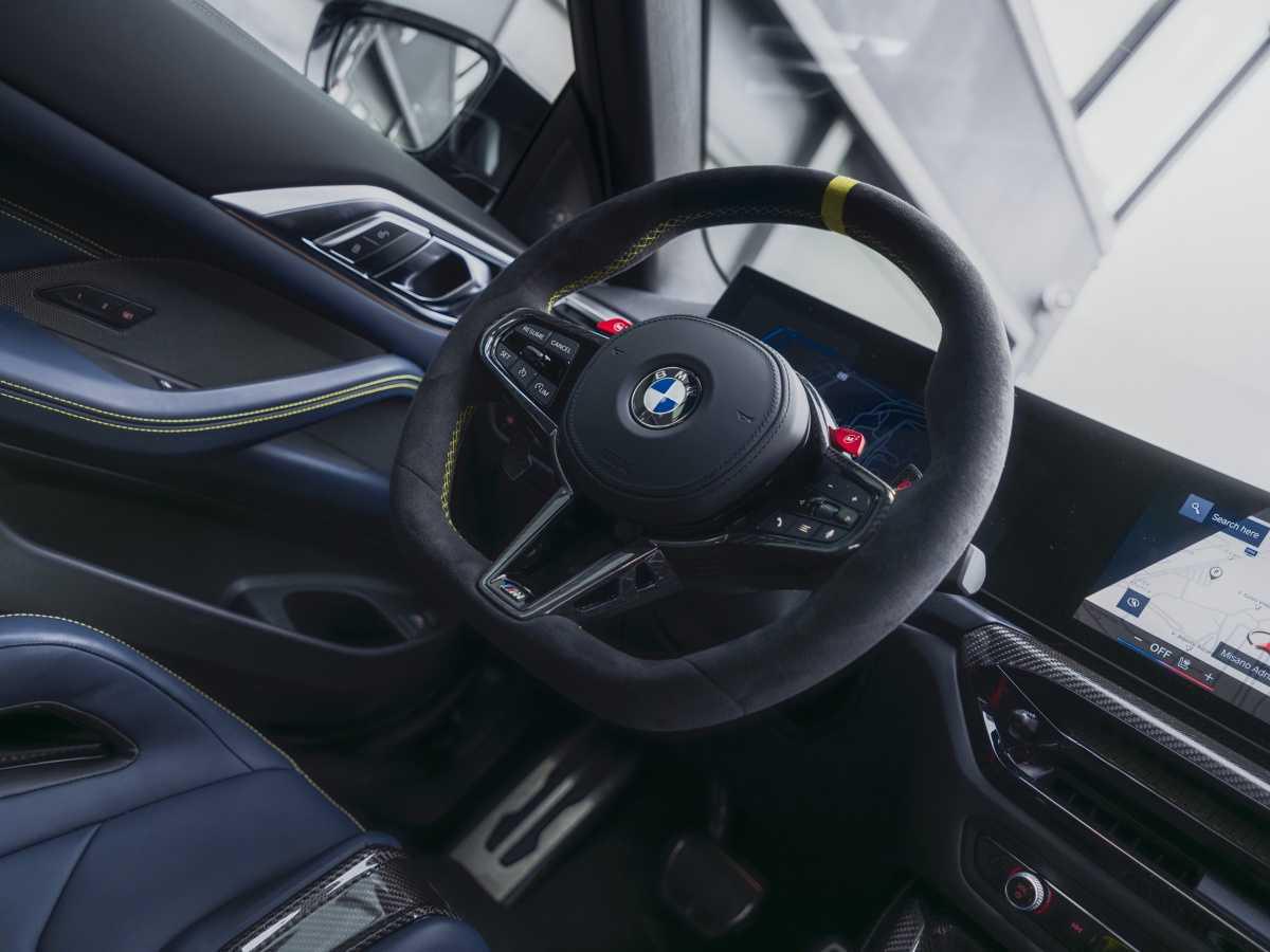 EL BMW M4 CS EDITION VR46: EDICIÓN EXCLUSIVA PARA CELEBRAR EL CUMPLEAÑOS DEL PILOTO DE BMW M VALENTINO ROSSI