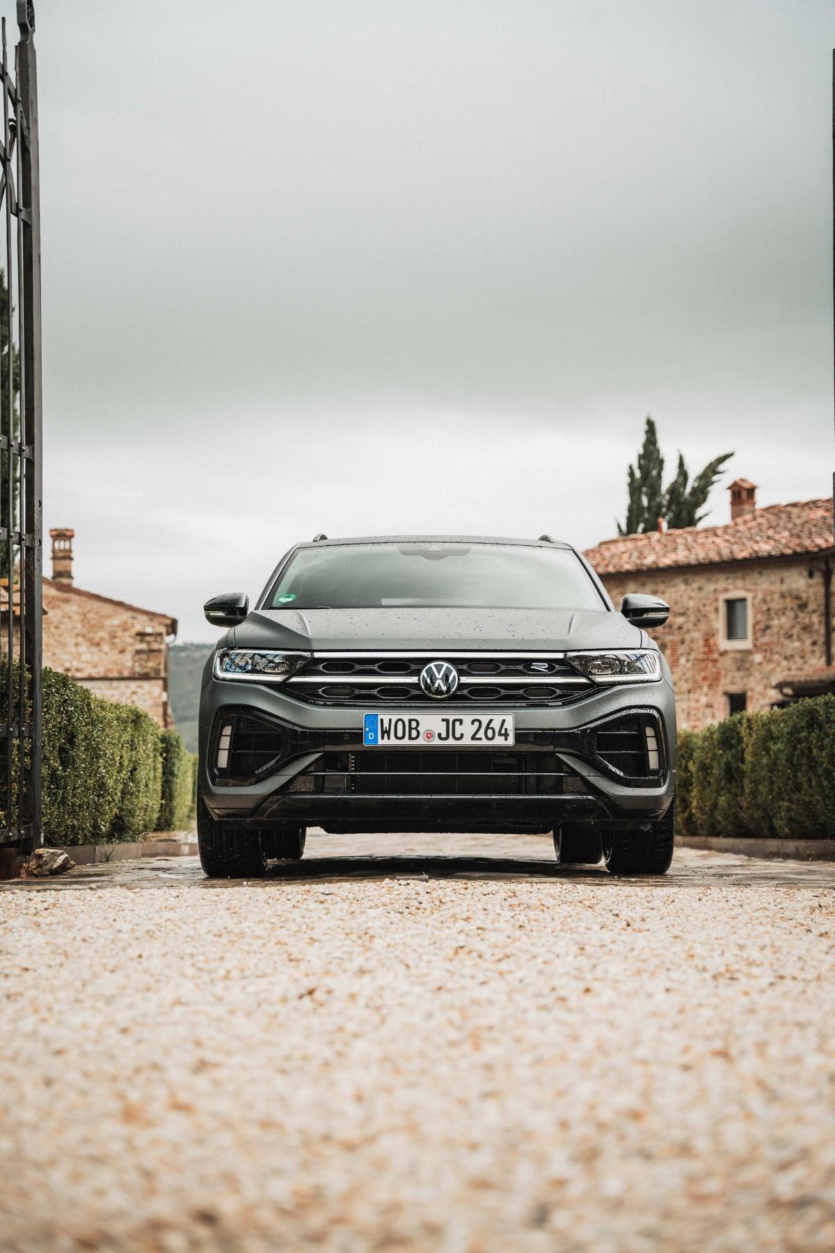 NUEVA VERSIÓN ESPECIAL VOLKSWAGEN T-ROC R CARBON MATE NUEVA VERSIÓN ESPECIAL VOLKSWAGEN T-ROC R CARBON MATE