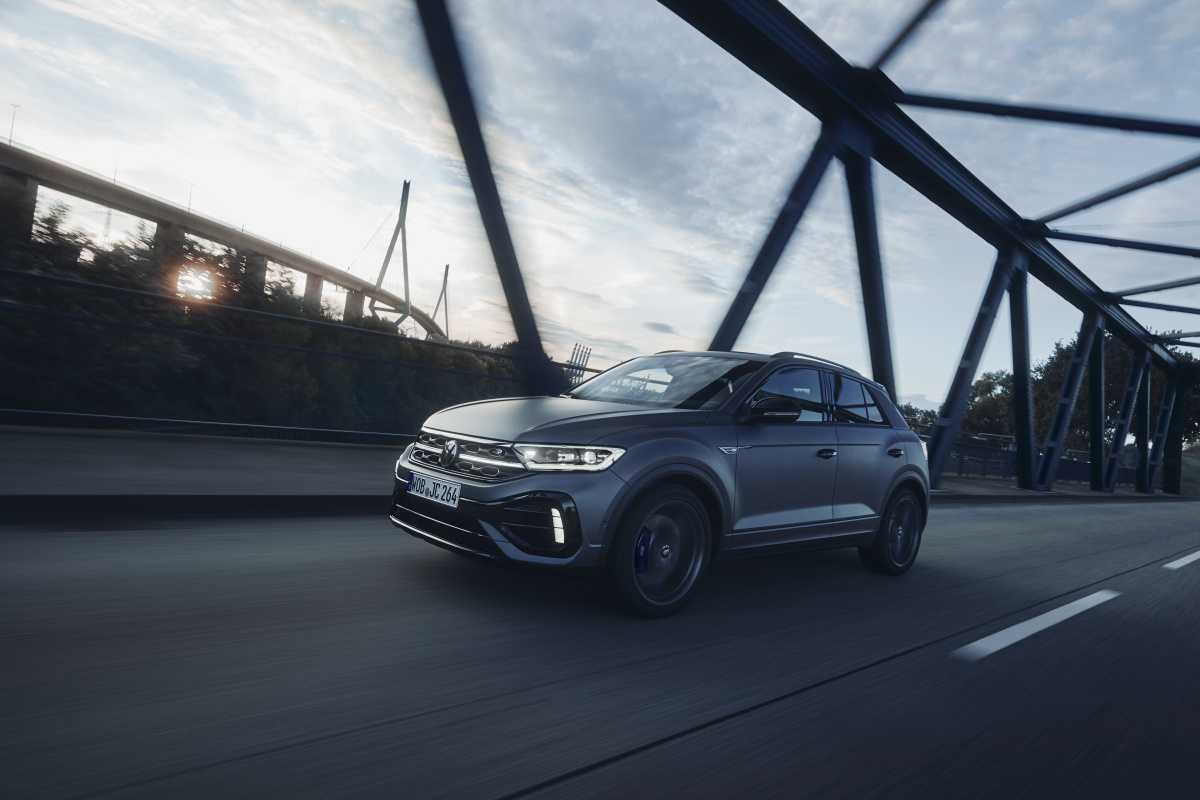 NUEVA VERSIÓN ESPECIAL VOLKSWAGEN T-ROC R CARBON MATE NUEVA VERSIÓN ESPECIAL VOLKSWAGEN T-ROC R CARBON MATE