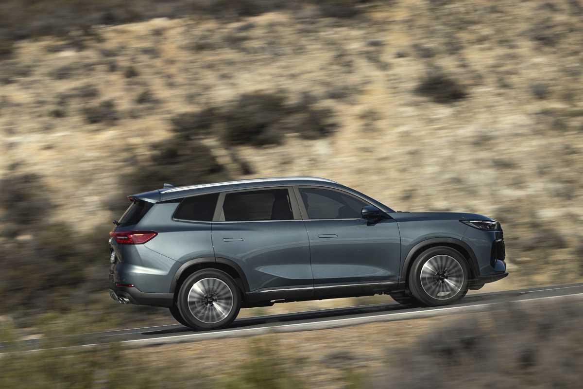 EBRO S800: UN SUV 7 PLAZAS CON LO ULTIMO EN TECNOLOGIA Y DISEÑO