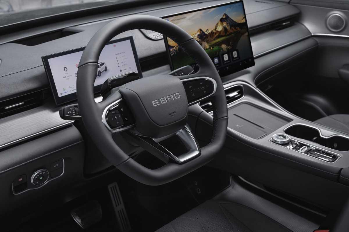 EBRO S800: UN SUV 7 PLAZAS CON LO ULTIMO EN TECNOLOGIA Y DISEÑO EBRO S800: UN SUV 7 PLAZAS CON LO ULTIMO EN TECNOLOGIA Y DISEÑO