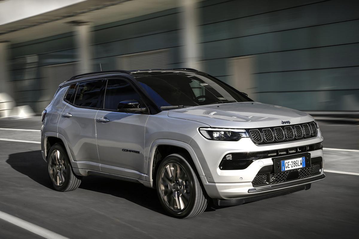 JEEP, AVENTUREROS Y URBANOS