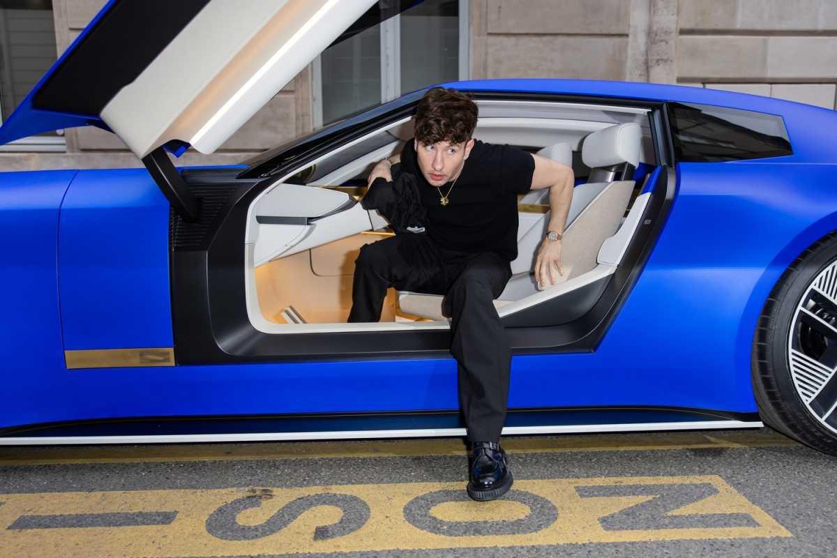 JAGUAR TYPE 00, LA ESTRELLA INESPERADA DE LA SEMANA DE LA MODA DE PARÍS JAGUAR TYPE 00, LA ESTRELLA INESPERADA DE LA SEMANA DE LA MODA DE PARÍS