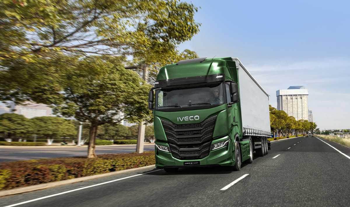 DIÉSEL, GAS O ELÉCTRICO: ¿QUÉ IVECO S-WAY SE ADAPTA MEJOR A TUS NECESIDADES?