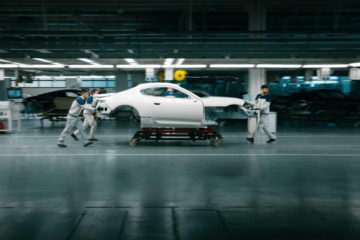 MASERATI INAUGURA LA NUEVA OFFICINE FUORISERIE MASERATI MASERATI INAUGURA LA NUEVA OFFICINE FUORISERIE MASERATI