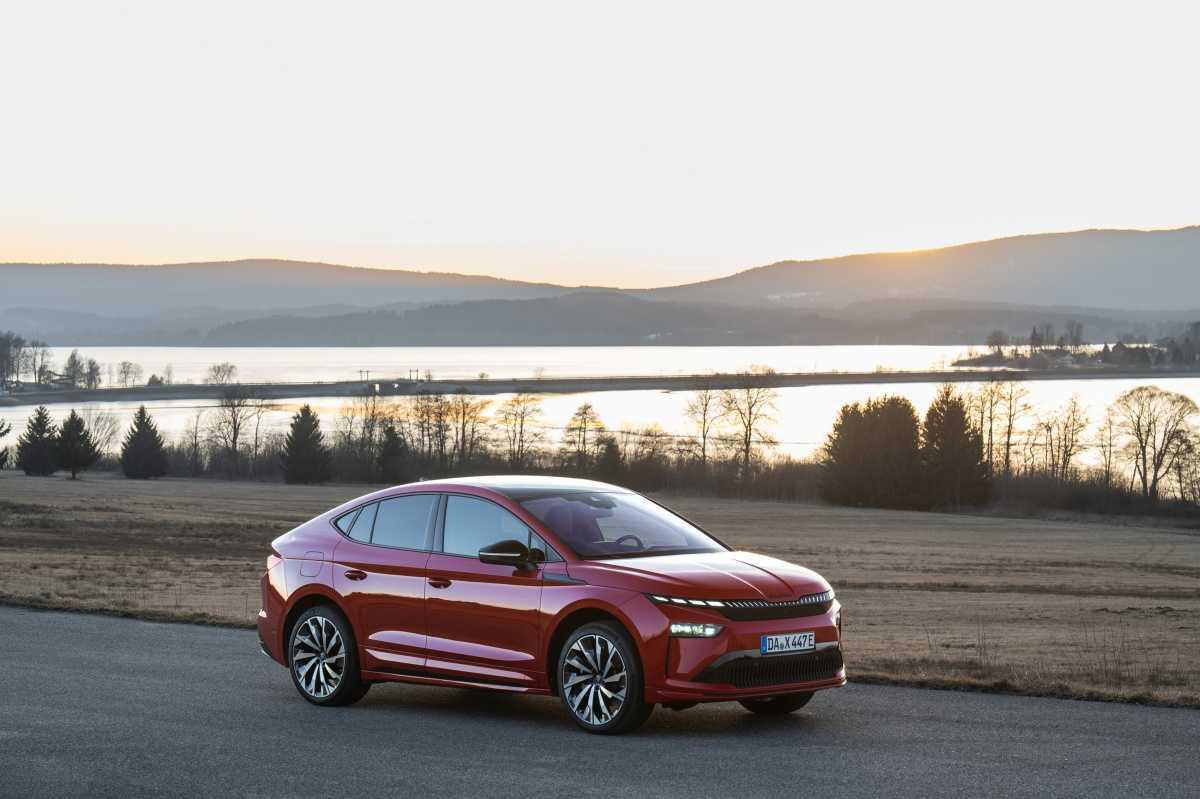 EL NUEVO ŠKODA ENYAQ: LLEVANDO UNO DE LOS VEHÍCULOS ELÉCTRICOS MÁS EXITOSOS DE EUROPA A LA ERA MODERN SOLID EL NUEVO ŠKODA ENYAQ: LLEVANDO UNO DE LOS VEHÍCULOS ELÉCTRICOS MÁS EXITOSOS DE EUROPA A LA ERA MODERN SOLID