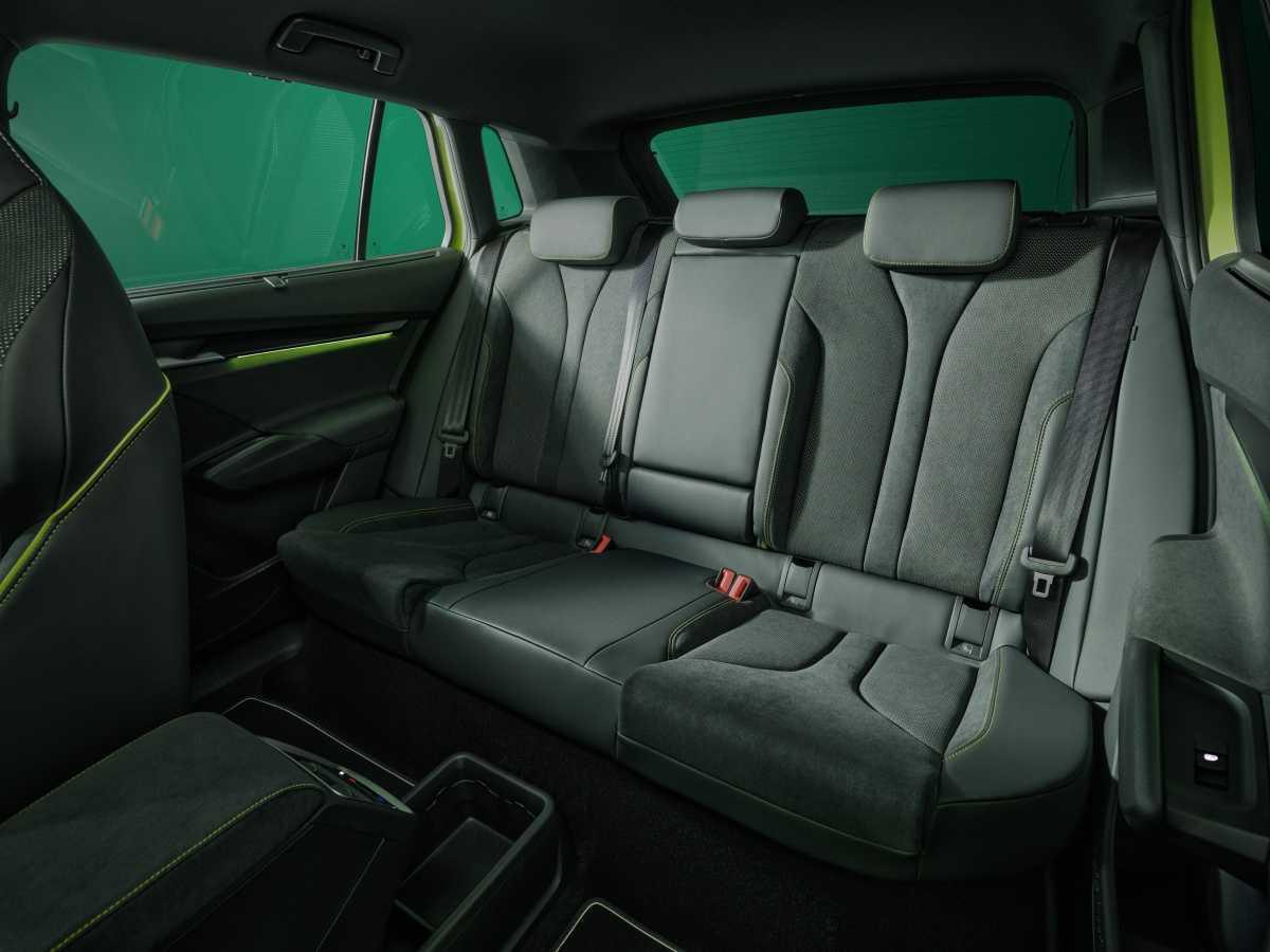 EL NUEVO ELROQ RS: LA VERSIÓN MÁS DEPORTIVA DEL SUV ELÉCTRICO COMPACTO DE ŠKODA EL NUEVO ELROQ RS: LA VERSIÓN MÁS DEPORTIVA DEL SUV ELÉCTRICO COMPACTO DE ŠKODA