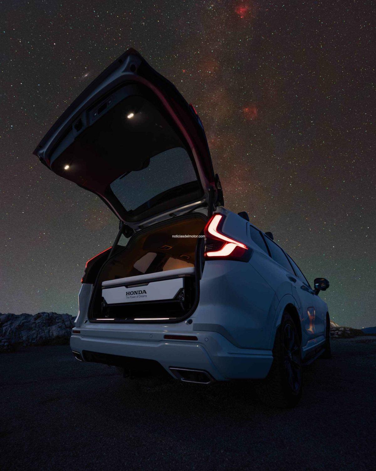 HONDA CELEBRA LOS 30 AÑOS DEL CR-V CON EL "DREAM POD" CONCEPT, UN MODELO APTO PARA LA ACAMPADA
