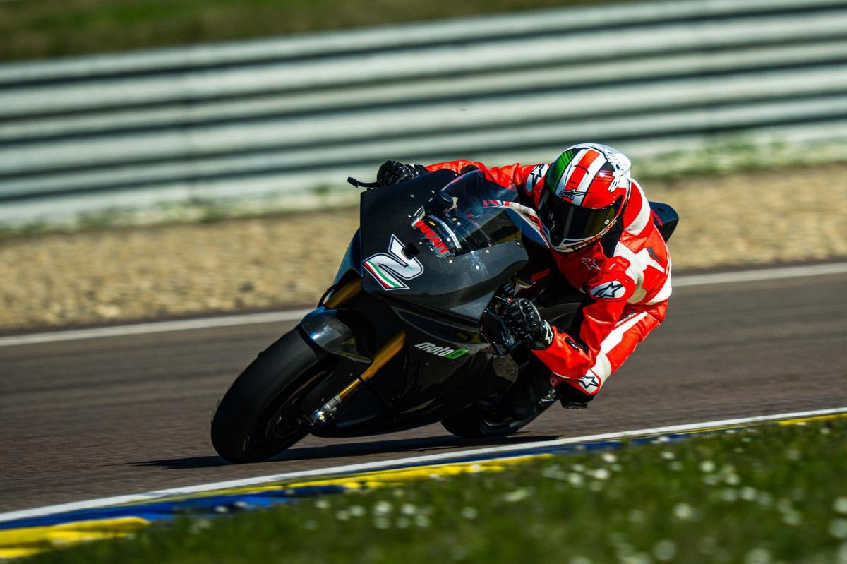 La Ducati V21L arranca el Campeonato Mundial de MotoE 2025 con nuevas actualizaciones técnicas La Ducati V21L arranca el Campeonato Mundial de MotoE 2025 con nuevas actualizaciones técnicas