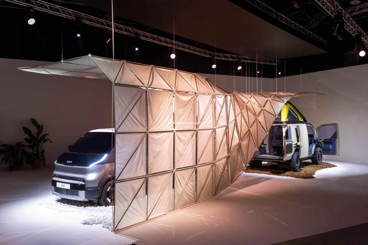 LA INSTALACIÓN DE DISEÑO «TRANSCEND JOURNEY» DE KIA EXPONE LOS MODELOS KIA PV5, PV5 WKNDR Y CONCEPT EV2 EN LA SEMANA DEL DISEÑO DE MILÁN 2025 LA INSTALACIÓN DE DISEÑO «TRANSCEND JOURNEY» DE KIA EXPONE LOS MODELOS KIA PV5, PV5 WKNDR Y CONCEPT EV2 EN LA SEMANA DEL DISEÑO DE MILÁN 2025