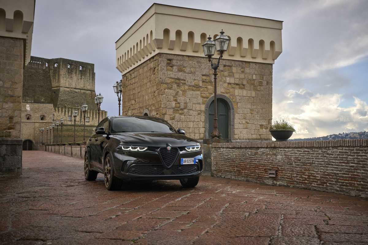 INTENSA LA NUEVA “COLEZZIONE” DE ALFA ROMEO