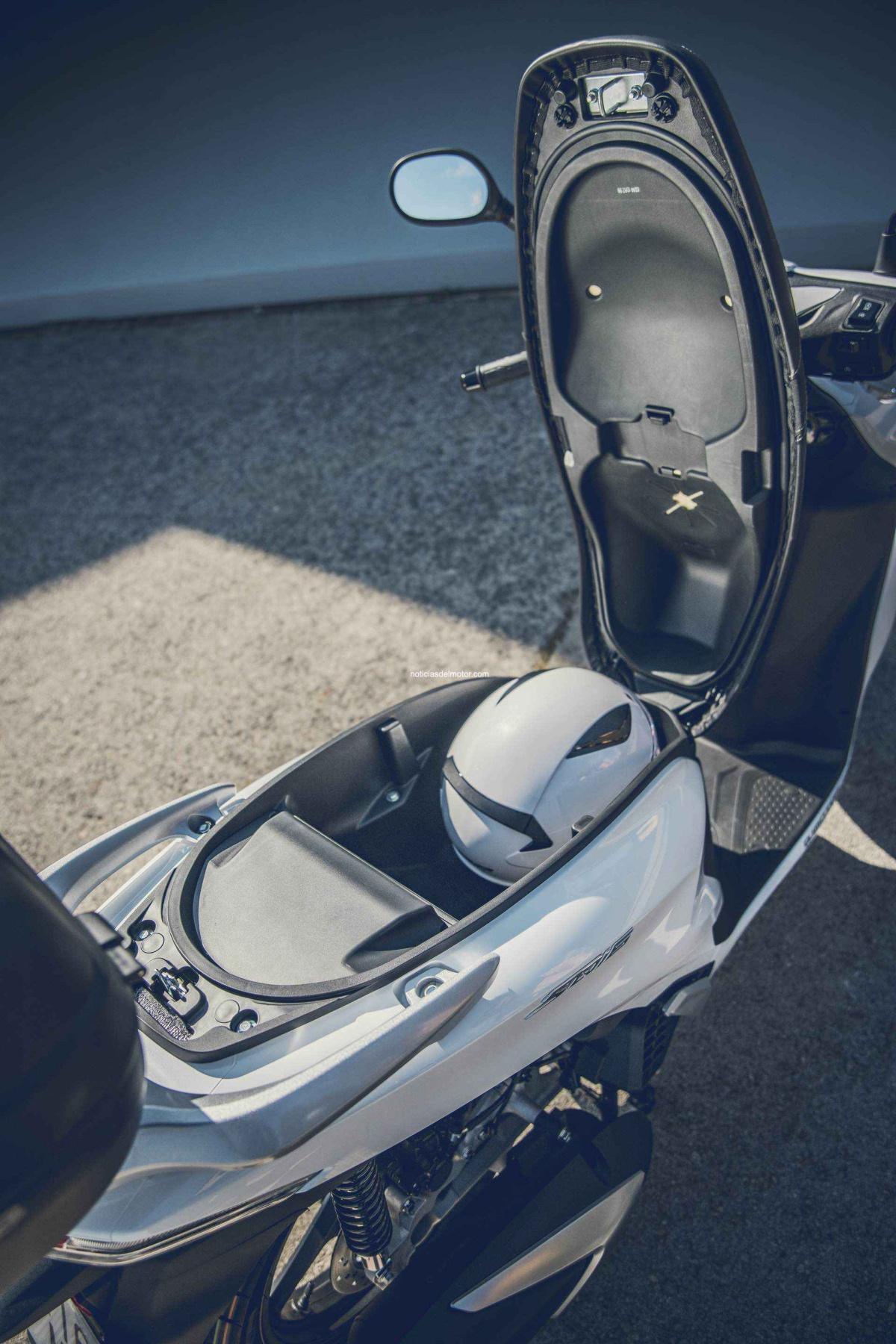 QJ MOTOR LANZA EL SQ 16: EL NUEVO SCOOTER DE RUEDA ALTA MÁS POTENTE Y COMPLETO DEL MERCADO POR SÓLO 2.899€ QJ MOTOR LANZA EL SQ 16: EL NUEVO SCOOTER DE RUEDA ALTA MÁS POTENTE Y COMPLETO DEL MERCADO POR SÓLO 2.899€