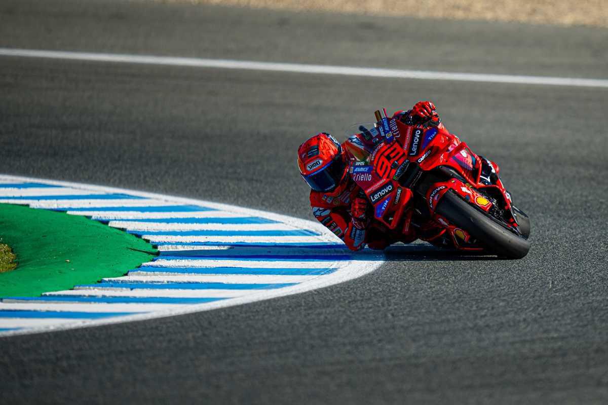 Marc Márquez y el Ducati Lenovo Team dominan la Sprint de Jerez. Bagnaia sube al podio en tercera posición  Marc Márquez y el Ducati Lenovo Team dominan la Sprint de Jerez. Bagnaia sube al podio en tercera posición