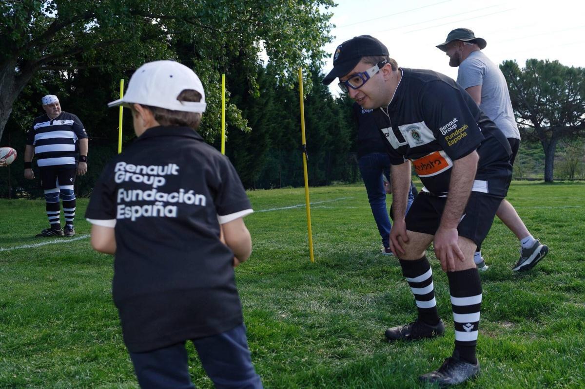 LA FUNDACIÓN RENAULT GROUP ESPAÑA RENUEVA SU APUESTA POR LA INCLUSIÓN A TRAVÉS DEL EMPLEO CON LA FUNDACIÓN RUGBY EL SALVADOR LA FUNDACIÓN RENAULT GROUP ESPAÑA RENUEVA SU APUESTA POR LA INCLUSIÓN A TRAVÉS DEL EMPLEO CON LA FUNDACIÓN RUGBY EL SALVADOR