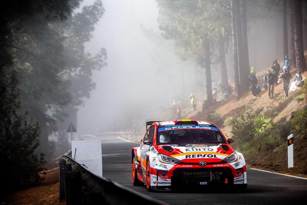 TOYOTA GAZOO RACING SPAIN: ALEJANDRO CACHÓN Y BORJA ROZADA SUBEN AL PODIO EN SU DEBUT CON TOYOTA EN EL WRC TOYOTA GAZOO RACING SPAIN: ALEJANDRO CACHÓN Y BORJA ROZADA SUBEN AL PODIO EN SU DEBUT CON TOYOTA EN EL WRC