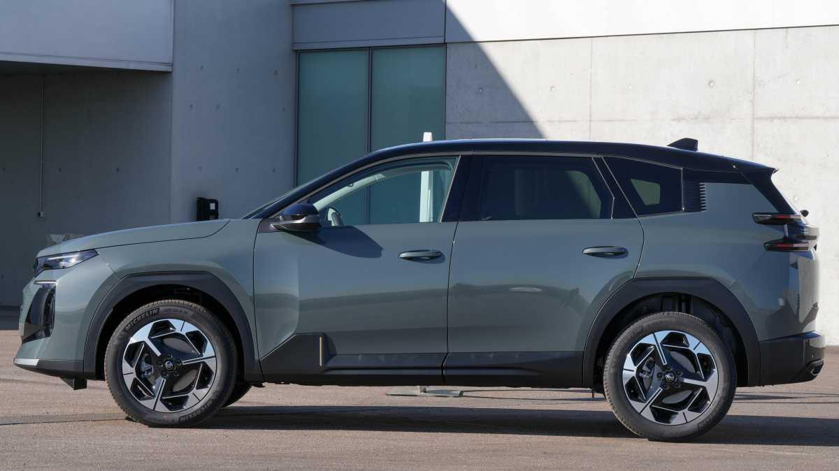 EL NUEVO C5 AIRCROSS OFRECE MAYOR TRANQUILIDAD: MÁS ESPACIO, CONFORT Y TECNOLOGÍA, AHORA DISPONIBLE EN VERSIÓN ELÉCTRICA EL NUEVO C5 AIRCROSS OFRECE MAYOR TRANQUILIDAD: MÁS ESPACIO, CONFORT Y TECNOLOGÍA, AHORA DISPONIBLE EN VERSIÓN ELÉCTRICA