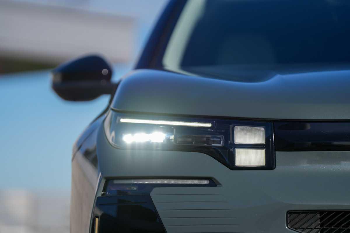 EL NUEVO C5 AIRCROSS OFRECE MAYOR TRANQUILIDAD: MÁS ESPACIO, CONFORT Y TECNOLOGÍA, AHORA DISPONIBLE EN VERSIÓN ELÉCTRICA EL NUEVO C5 AIRCROSS OFRECE MAYOR TRANQUILIDAD: MÁS ESPACIO, CONFORT Y TECNOLOGÍA, AHORA DISPONIBLE EN VERSIÓN ELÉCTRICA