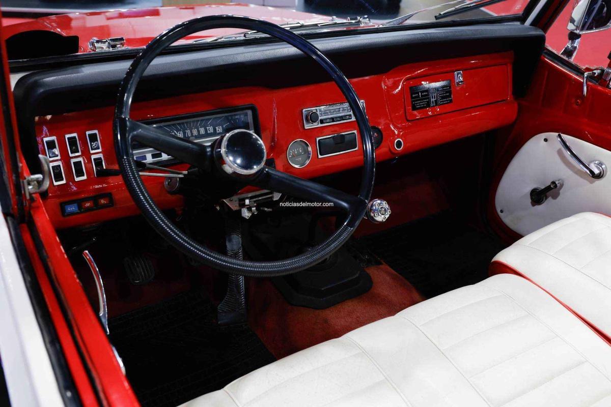 EL EBRO S400 CONQUISTA A LOS ASISTENTES DE AUTOMOBILE BARCELONA EL EBRO S400 CONQUISTA A LOS ASISTENTES DE AUTOMOBILE BARCELONA