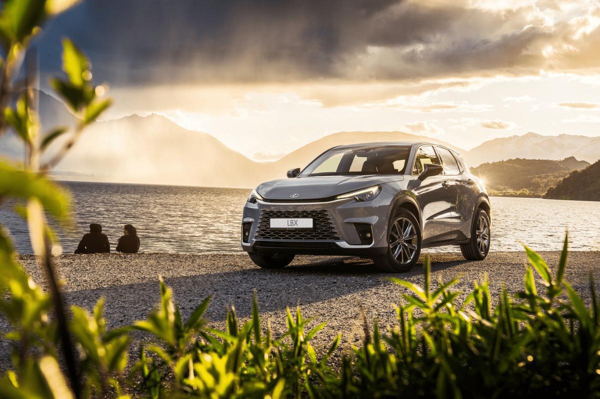 LEXUS LBX SE PONE AL DÍA CON LA NUEVA GAMA 2025