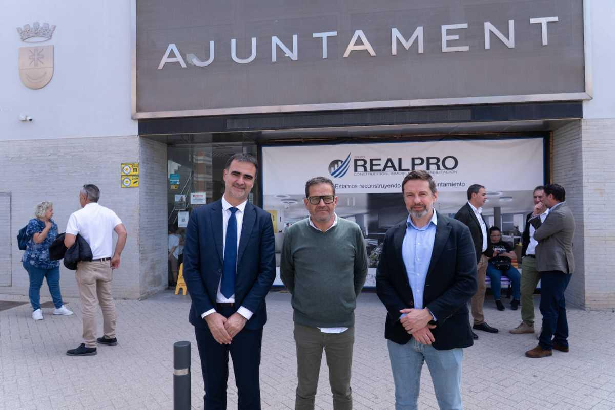  LA FUNDACIÓN RENAULT GROUP ESPAÑA VISITA LOS MUNICIPIOS DE PAIPORTA, SEDAVí Y ALDAIA PARA CONOCER LAS TAREAS DE RECONSTRUCCIÓN TRAS LA DANA