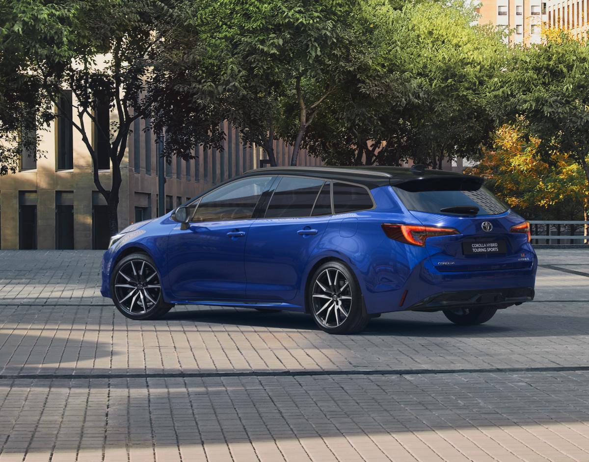 LA GAMA HÍBRIDA DE TOYOTA ESPAÑA, AHORA MÁS ACCESIBLE: TOYOTA COROLLA DESDE 25.950€ Y TOYOTA C-HR HYBRID DESDE 31.500€
