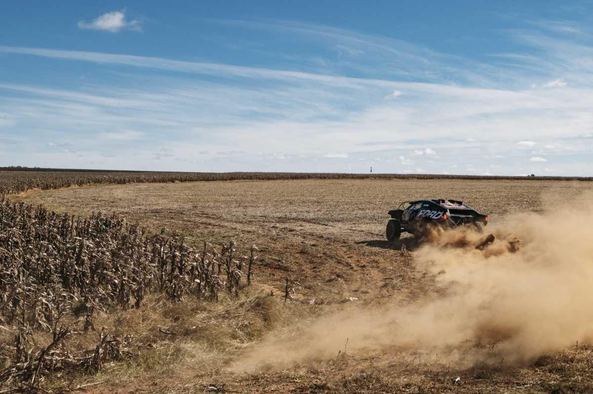 Carlos Sainz, segundo en la etapa y en la general tras la tercera jornada