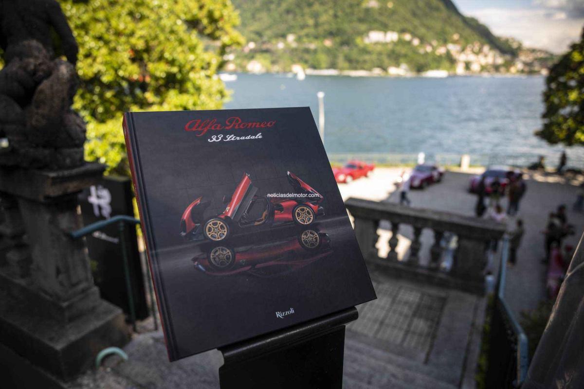 CASA ALFA ROMEO GANA EL FUORI CONCORSO 2025 CON COCHES GLORIOSOS Y EL LANZAMIENTO DEL LIBRO SOBRE LA GÉNESIS DEL NUEVO 33 STRADALE