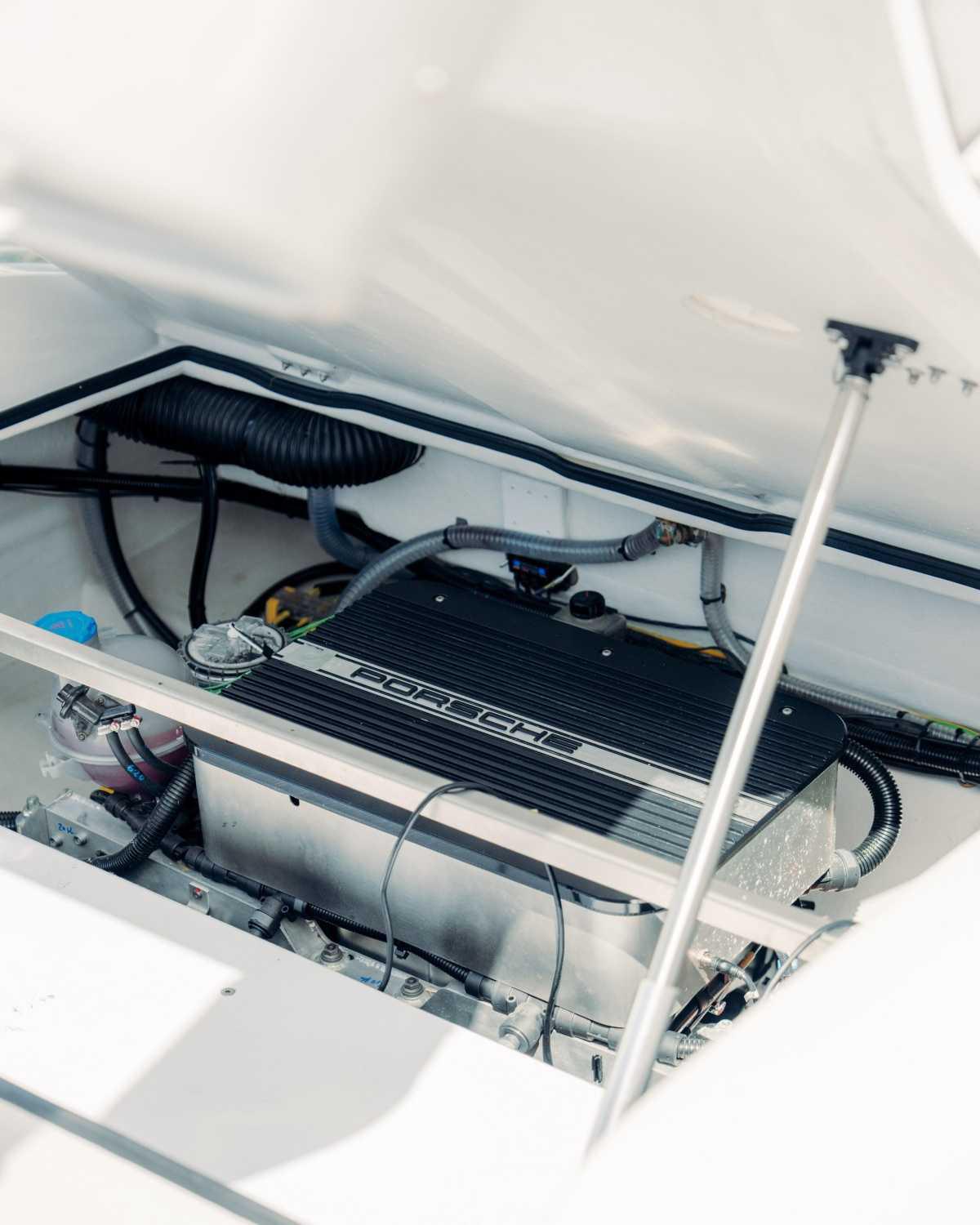 E-PERFORMANCE AL CUBO: UN DÍA EN EL MÓNACO ELECTRIFICADO