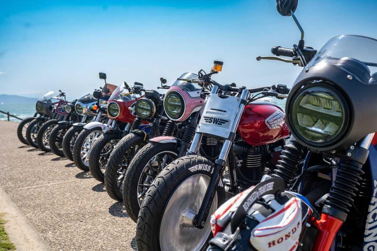 LA NUEVA GB350S COMO NUNCA LA HABÍAS VISTO: HONDACUSTOMS.COM REGRESA AL WHEELS AND WAVES EN 2025