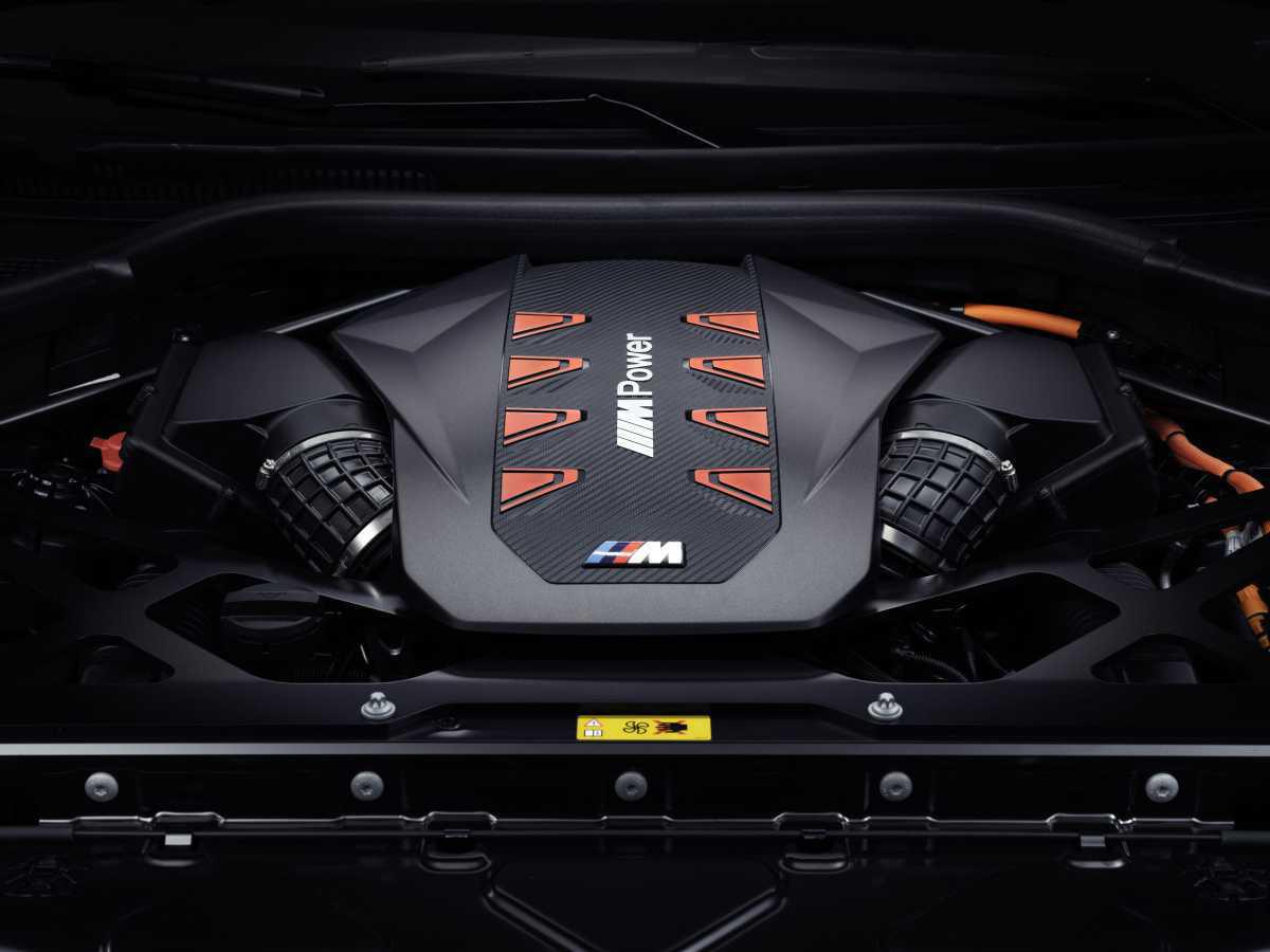 NUEVA ESTRUCTURA DE OFERTA Y MAYOR VELOCIDAD DE CARGA PARA EL BMW XM
