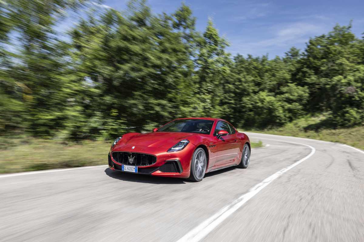 MASERATI EN LAS CARRETERAS DE LA MILLE MIGLIA 2025