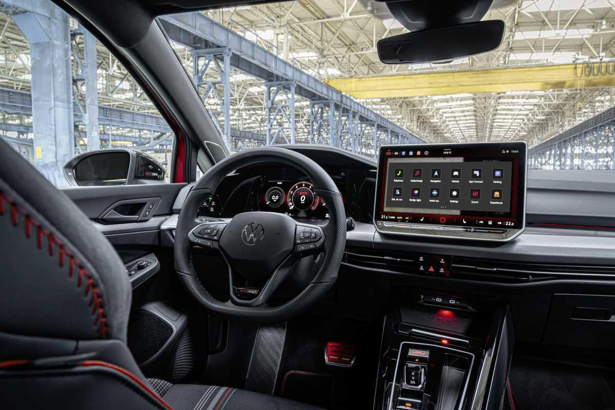 GOLF GTI EDITION 50: VOLKSWAGEN PRESENTA EL GTI DE SERIE MÁS POTENTE HASTA LA FECHA