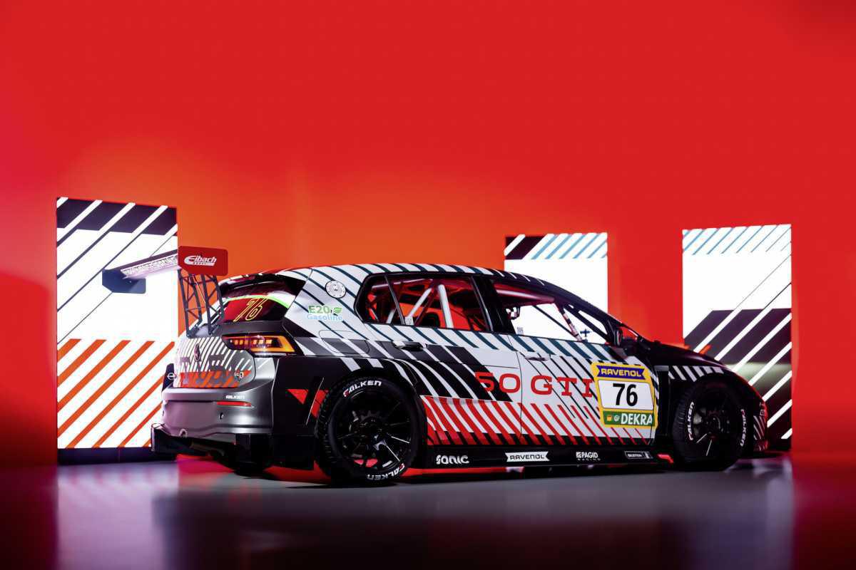 PRIMERO EL ESTRENO MUNDIAL, LUEGO LA VICTORIA EN SU CATEGORÍA: ÉXITO EN LAS 24 HORAS DE NÜRBURGRING PARA EL VW GOLF GTI