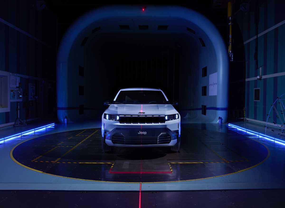 MOLDEADO POR EL VIENTO: EL NUEVO COMPASS, EL NOMBRE MÁS GLOBAL DE JEEP, CONSTRUIDO EN ITALIA, ES EL JEEP MÁS AERODINÁMICO DE LA HISTORIA PARA EL ESCENARIO EUROPEO SÚPER COMPETITIVO. OFRECE MÁS ALCANCE, MÁS LIBERTAD