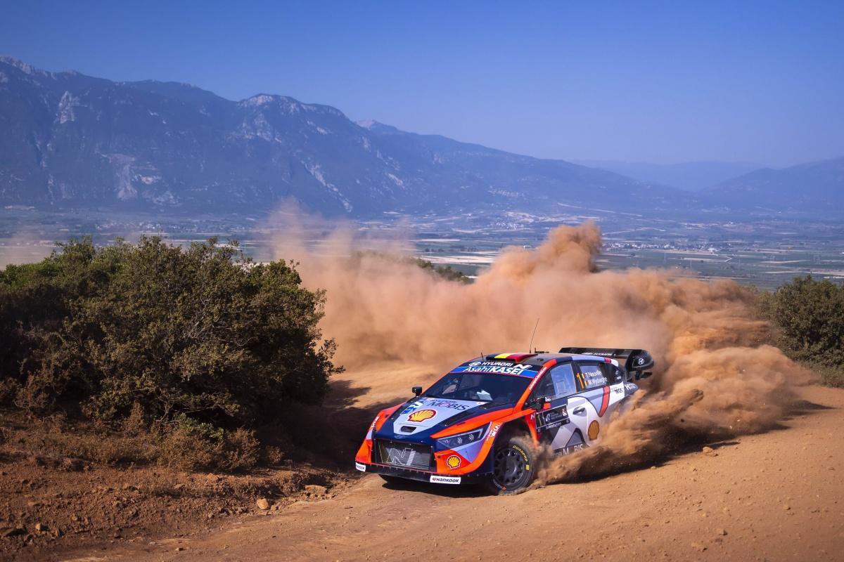 VICTORIA DE HYUNDAI (TÄNAK) EN EL RALLY ACROPOLIS. FOURMAUX TERCERO
