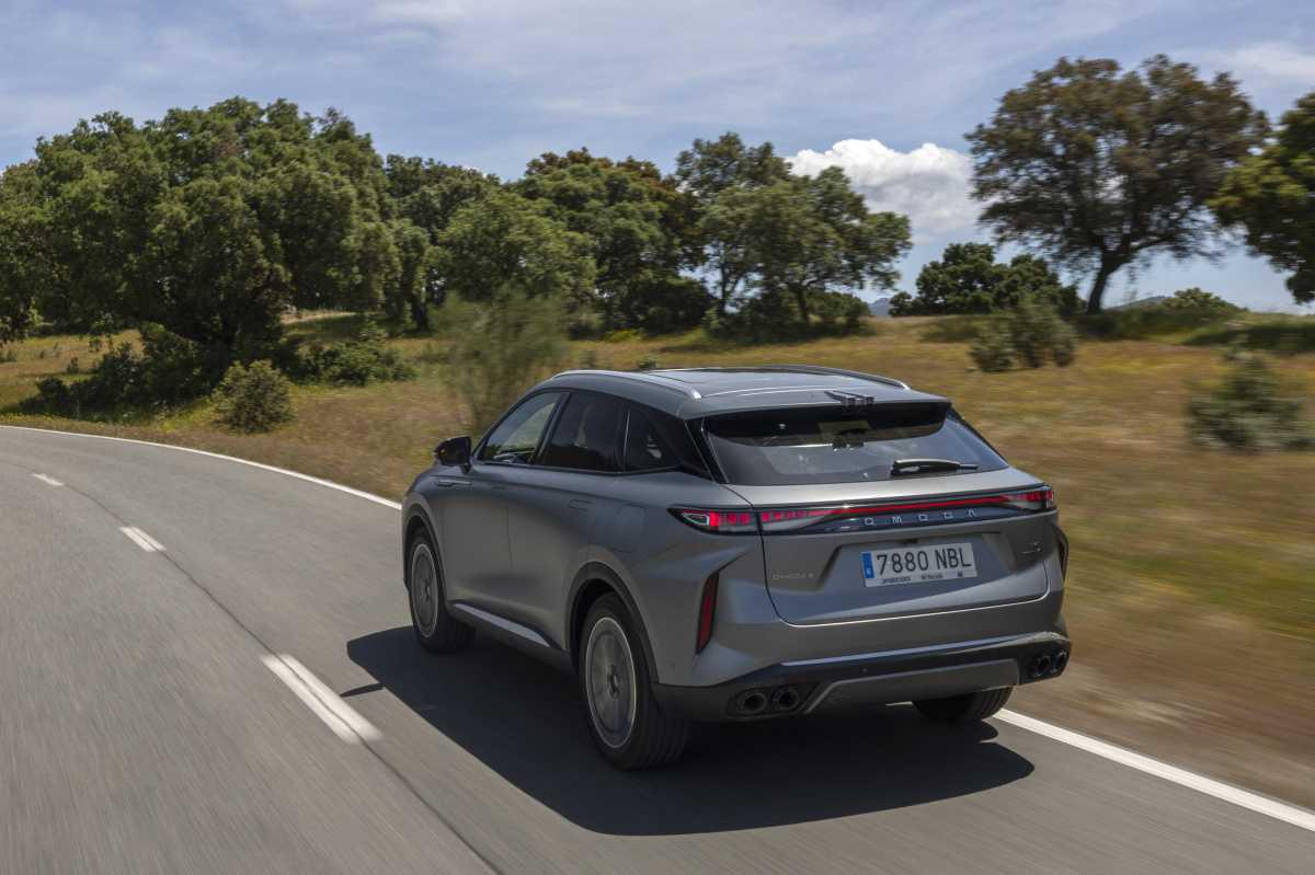 CINCO DESTINOS IMPRESCINDIBLES PARA LLEGAR ESTE VERANO CON LA TECNOLOGÍA SHS, SÚPER HÍBRIDA ENCHUFABLE, DEL OMODA 9 Y DEL JAECOO 7