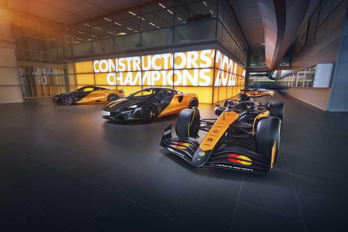 El revolucionario McLaren W1 pone las credenciales de un auténtico superdeportivo y el legado del «1» de McLaren en el centro de la experiencia del Festival de Velocidad de Goodwood 2025.