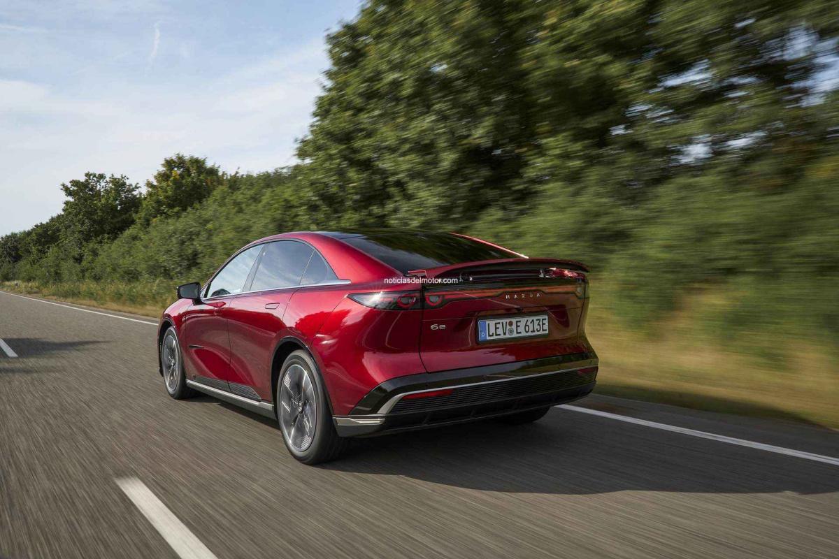 Nuevo Mazda 6e: Artesanía, Diseño y Tecnología de vanguardia