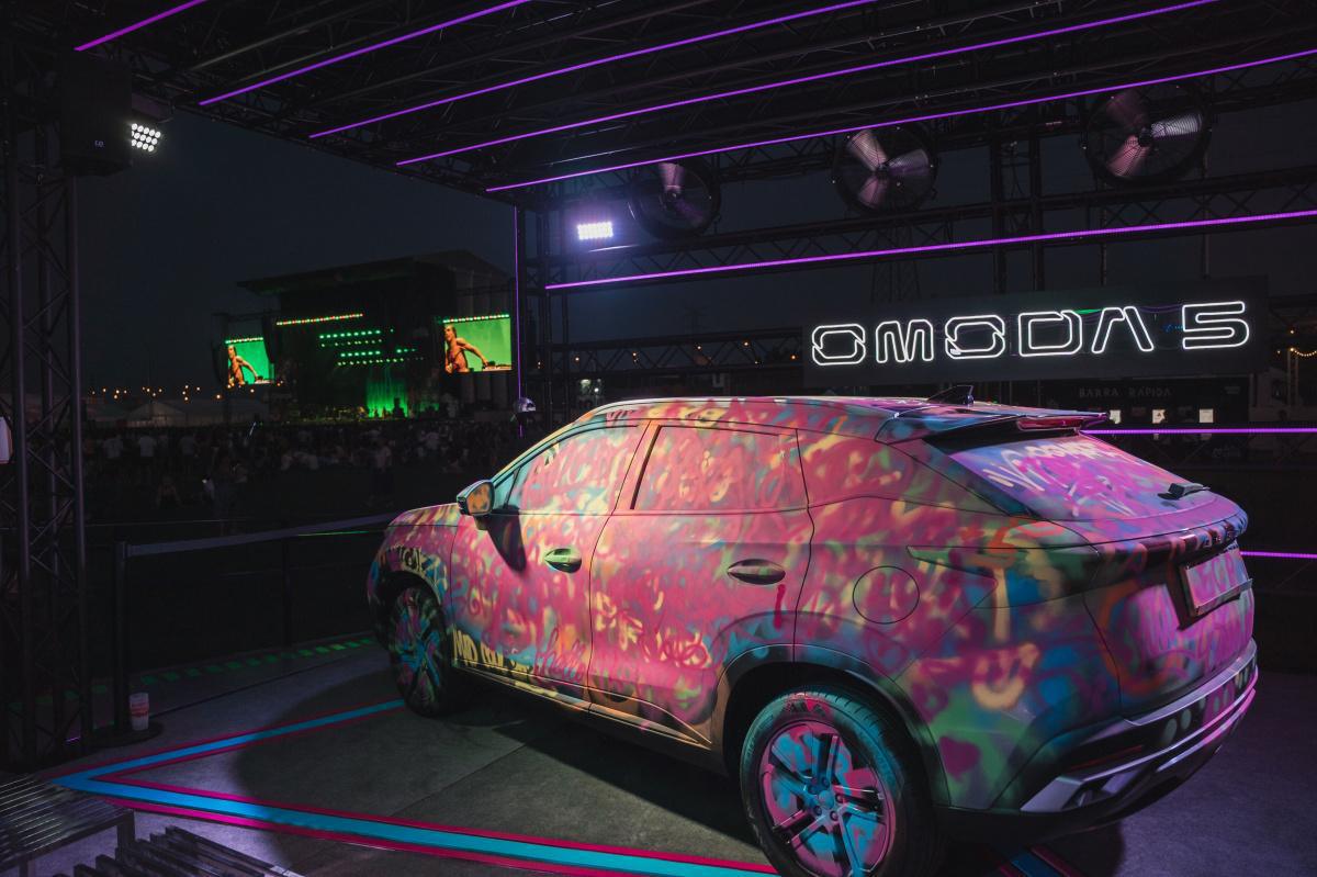 ¿CUÁNTOS KILÓMETROS SE PODRÍAN RECORRER CON LA ENERGÍA GENERADA POR 60.000 PERSONAS BAILANDO EN MAD COOL FESTIVAL? ¿CUÁNTOS KILÓMETROS SE PODRÍAN RECORRER CON LA ENERGÍA GENERADA POR 60.000 PERSONAS BAILANDO EN MAD COOL FESTIVAL?