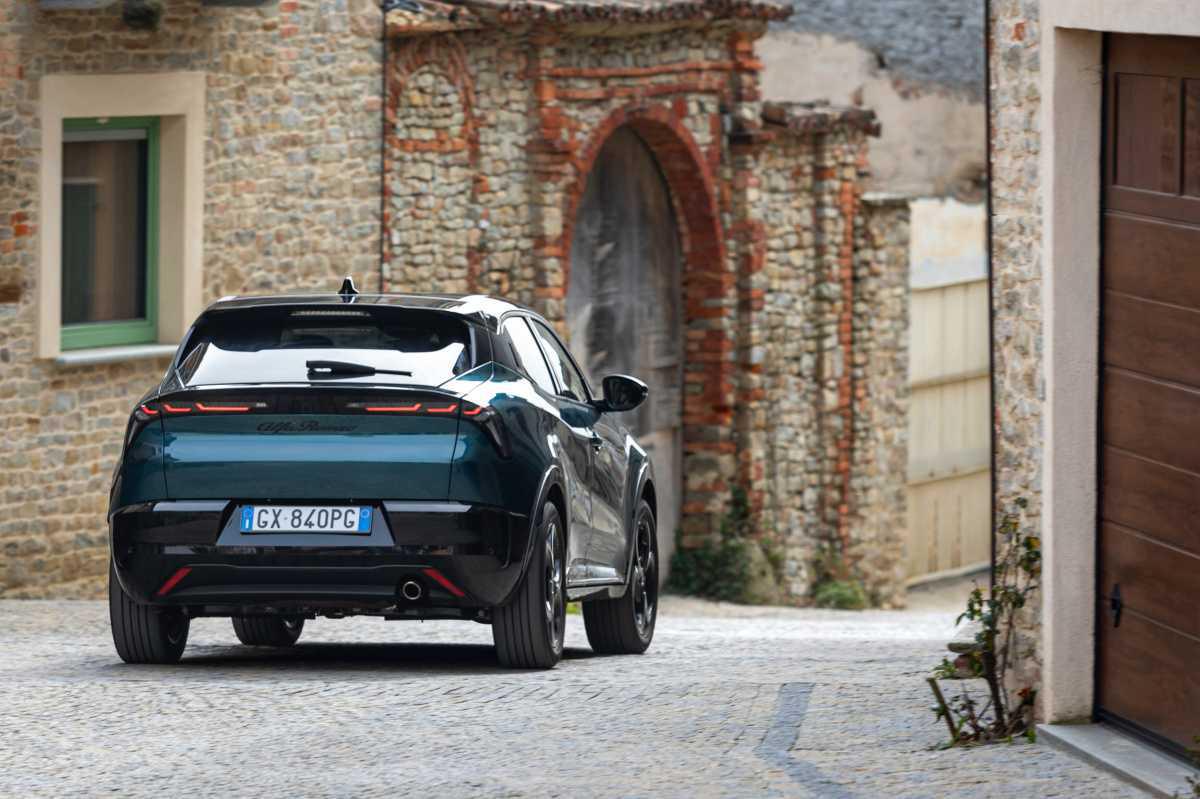 EL ALFA ROMEO JUNIOR CONQUISTA EL MERCADO CON LA GAMA MÁS POLIFACÉTICA DE SU CATEGORÍA