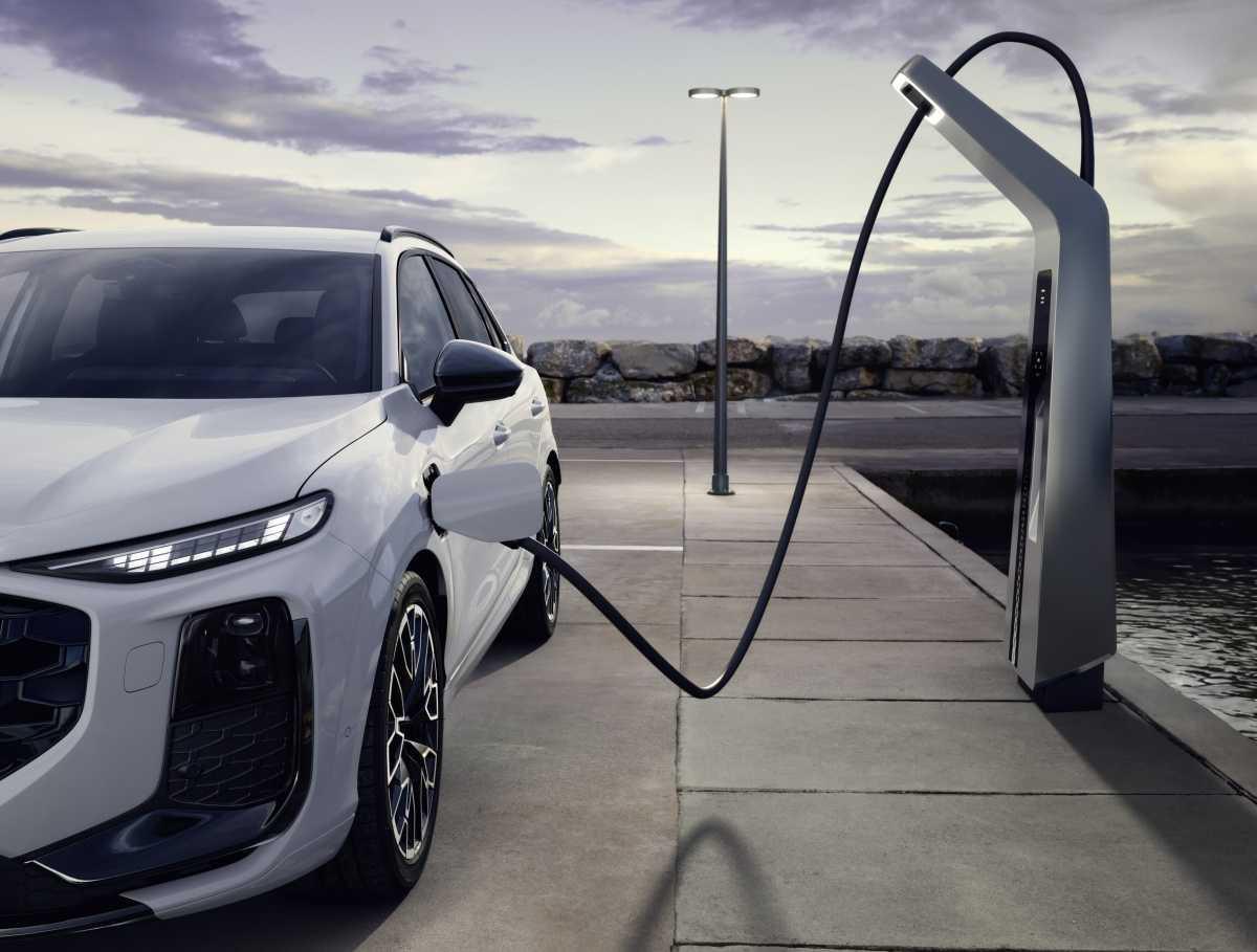 DEPORTIVIDAD, EFICIENCIA Y VERSATILIDAD: ARRANCA LA COMERCIALIZACIÓN EN ESPAÑA DEL AUDI Q3 E-HYBRID