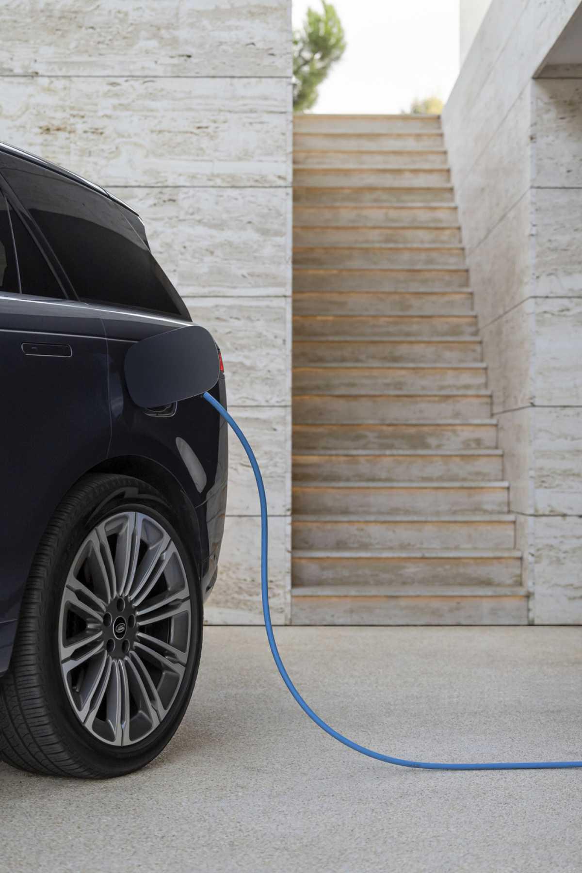 JLR Y EV.ENERGY PLANEAN REDUCIR LOS COSTES DE CARGA Y LAS EMISIONES DE CARBONO DE LOS CLIENTES