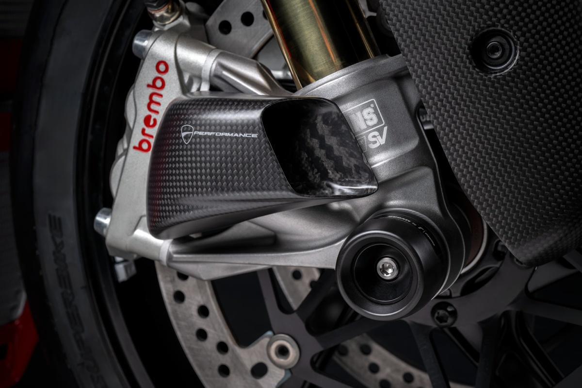  Preparadas para dominar los circuitos: las Panigale V4 y V2 con accesorios Ducati Performance