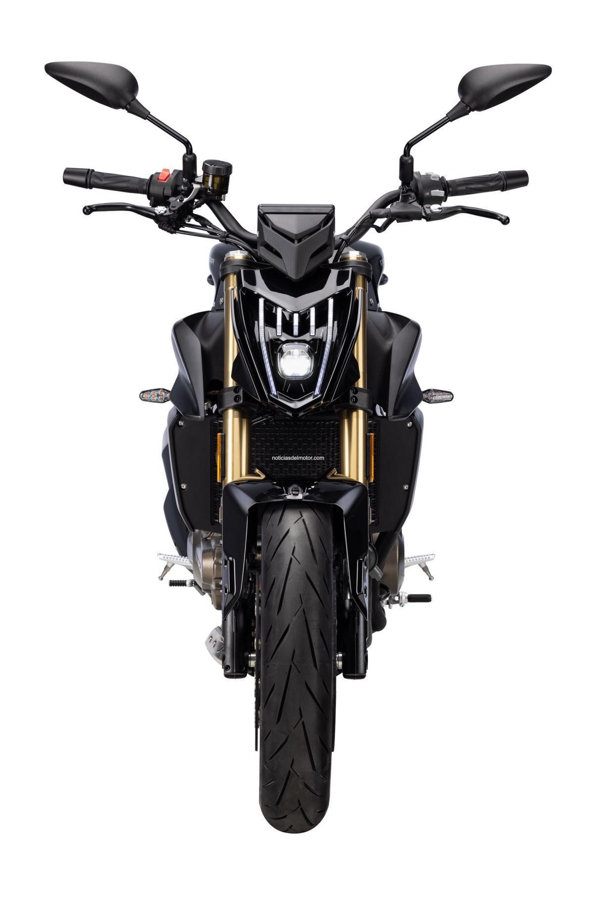 QJ MOTOR SRK 600: UNA NAKED SIN RIVAL EN SU CATEGORÍA POR SU RELACIÓN EQUIPAMIENTO, PRESTACIONES Y PRECIO, YA DISPONIBLE POR 4.999€ CON SEGURO GRATIS Y 6 AÑOS DE GARANTÍA